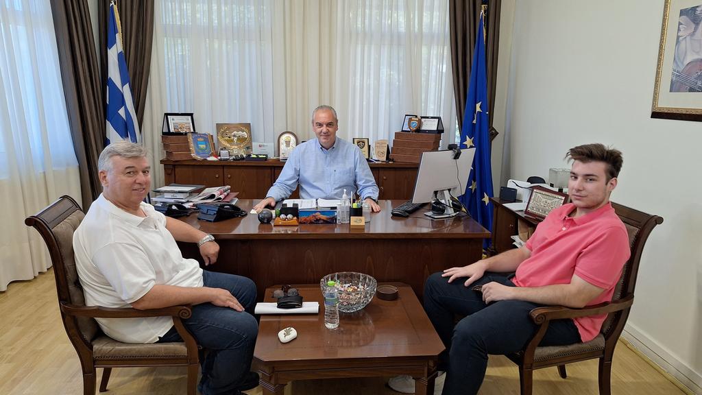 Δήμος Ελασσόνας: Ξεκινά το πρόγραμμα πλύσης κάδων απορριμμάτων σε όλες τις κοινότητες